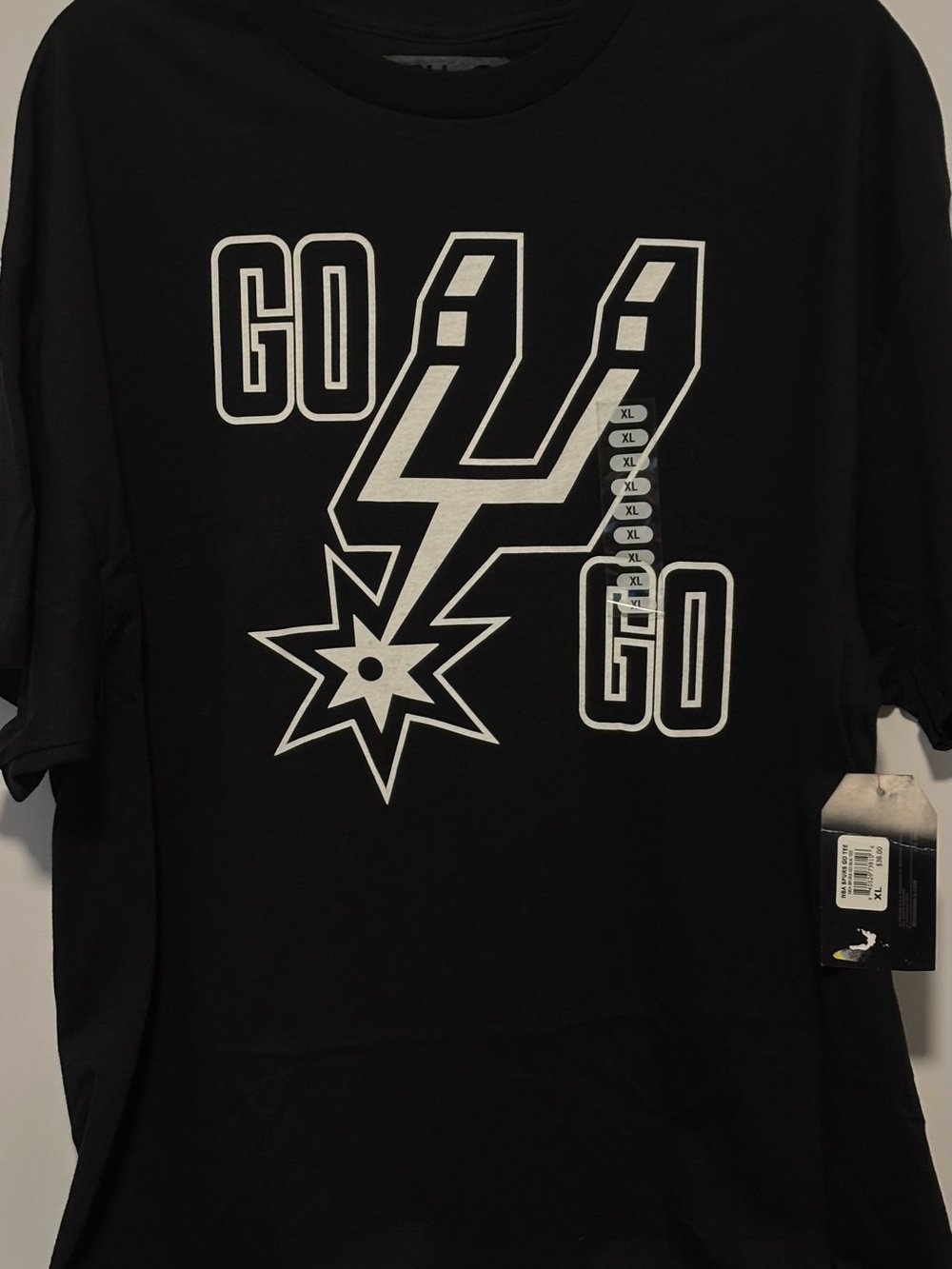 Spurs Men's Black 'Go spurs Go' Graphic Tee - Team Logo